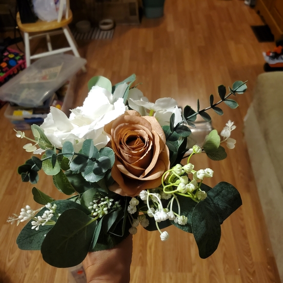 3 Bridesmaid Bouquets: Dusty Pink - Picture 2 of 4